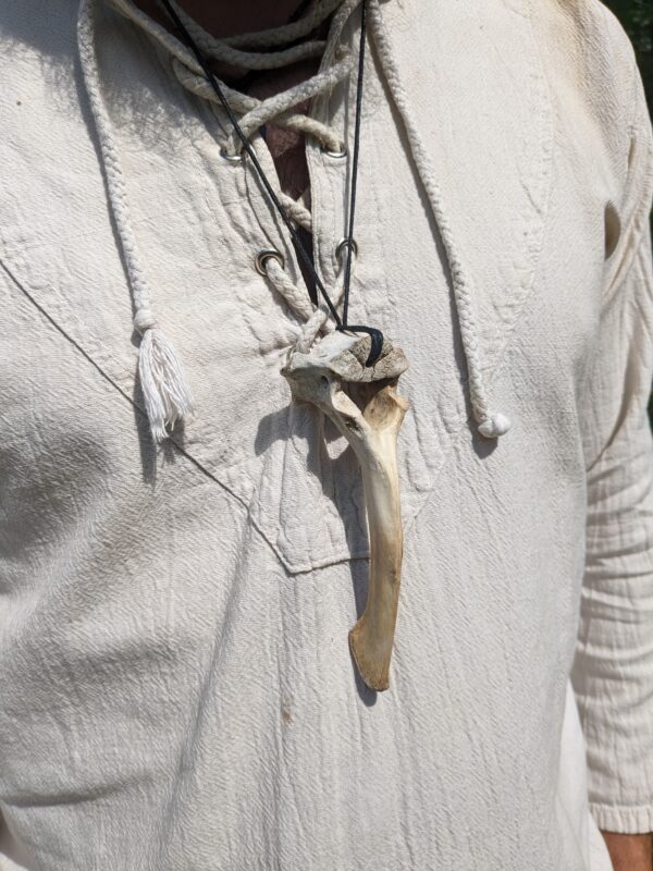 Collier en os