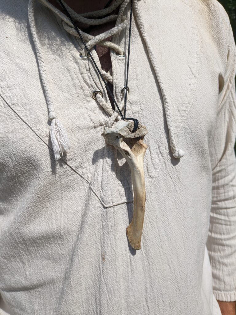 Collier en os