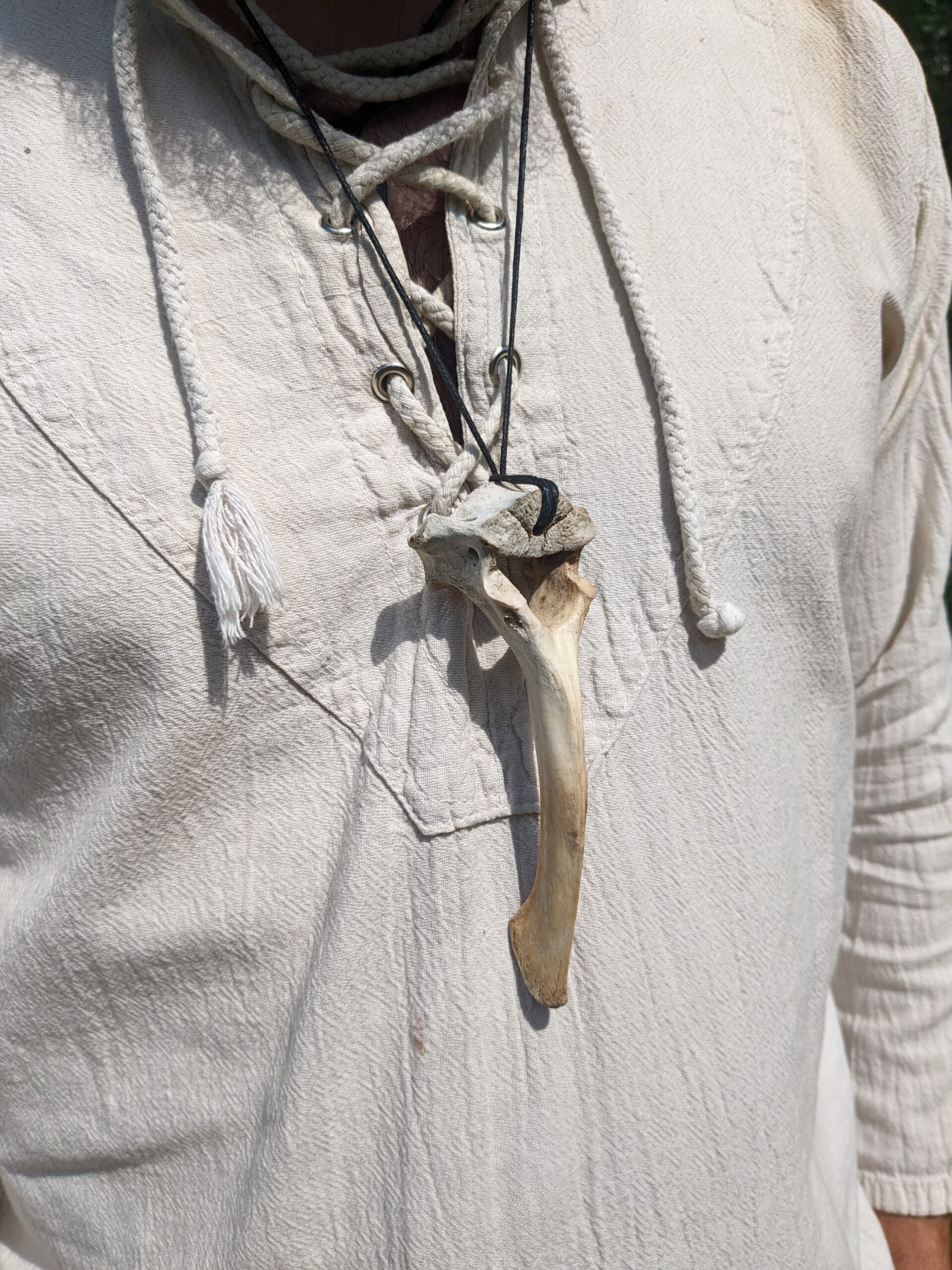 Collier en os